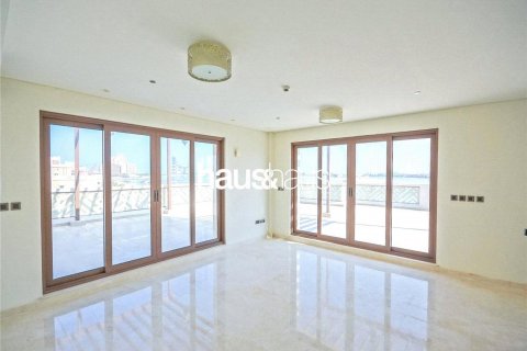 Villa in Palm Jumeirah, Dubai, UAE 5 bedrooms, 1292 sq.m. № 625805 - photo 6