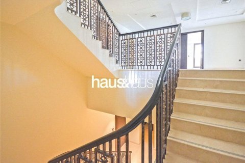 Villa in Palm Jumeirah, Dubai, UAE 5 bedrooms, 1292 sq.m. № 625805 - photo 10