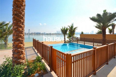 Villa in Palm Jumeirah, Dubai, UAE 5 bedrooms, 1292 sq.m. № 625805 - photo 3
