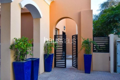 Villa in Arabian Ranches, Dubai, UAE 2 bedrooms, 195 sq.m. № 625803 - photo 18