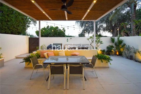 Villa in Arabian Ranches, Dubai, UAE 2 bedrooms, 195 sq.m. № 625803 - photo 16