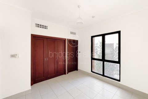 Apartemen di Old Town, Dubai, UEA 2 kamar tidur, 112.4 m2 nomor 624575 - foto 16