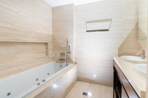 Apartmen di Downtown Dubai (Downtown Burj Dubai), UAE 2 bilik tidur, 159.4 meter persegi № 624574 - foto 16