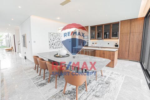 Vilë në Saadiyat Island, Abu Dhabi, Emiratet e Bashkuara Arabe 5 dhoma gjumi, 915 m2. № 580449 - Foto 4