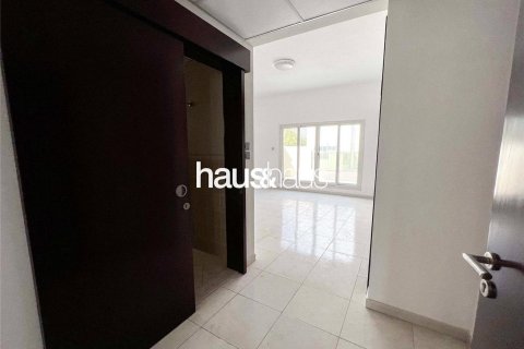 Villa te huur in Jumeirah Village Circle, Dubai, VAE 4 slaapkamers, 570 vr.m., nr 627108 - foto 10