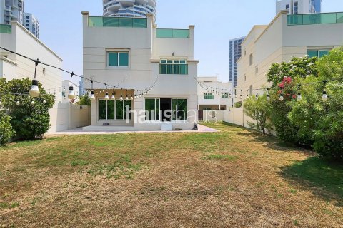 Villa te huur in Jumeirah Village Circle, Dubai, VAE 4 slaapkamers, 570 vr.m., nr 627108 - foto 3