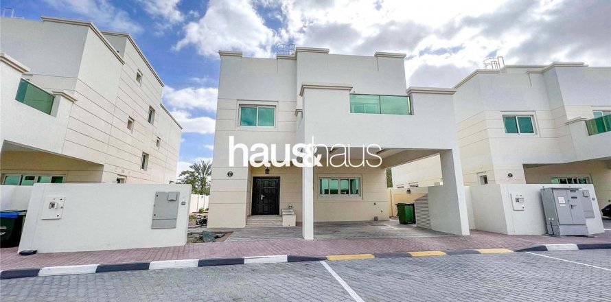 Villa in Jumeirah Village Circle, Dubai, VAE 4 slaapkamers, 570 vr.m. nr 627108