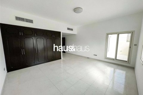 Villa te huur in Jumeirah Village Circle, Dubai, VAE 4 slaapkamers, 570 vr.m., nr 627108 - foto 16