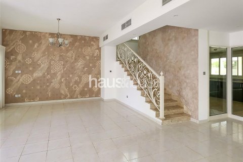 Villa te huur in Jumeirah Village Circle, Dubai, VAE 4 slaapkamers, 570 vr.m., nr 627108 - foto 4