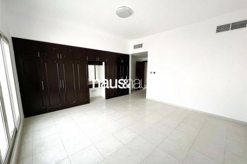 Villa te huur in Jumeirah Village Circle, Dubai, VAE 4 slaapkamers, 570 vr.m., nr 627108 - foto 12