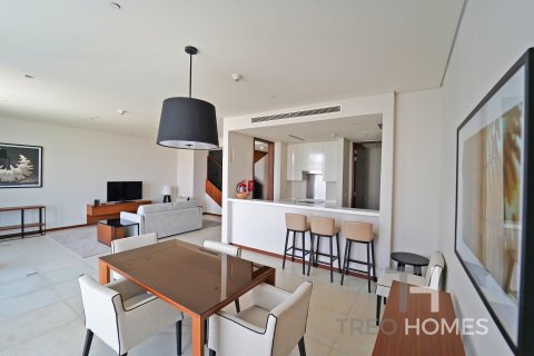 Apartment in The Hills, Dubai, UAE 2 bedrooms, 165 sq.m. № 597580 - photo 3