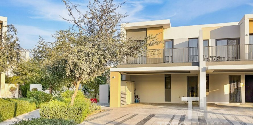 Таунхаус в Tilal Al Ghaf, Дубай, ОАЕ 4 спальні, 219м2 № 597579