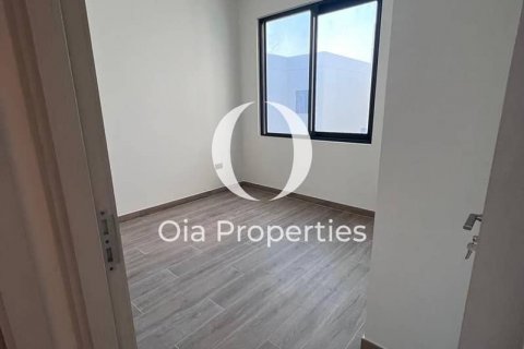 Kaupunkipientalo Yas Island, Abu Dhabi, Arabiemiraatit 3 makuuhuonetta, 169 m2 № 608807 - kuva 3