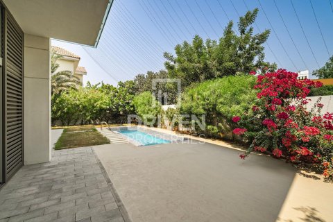 Vila di Mohammed Bin Rashid City, Dubai, UEA 4 kamar tidur, 726 m2 nomor 603540 - foto 5