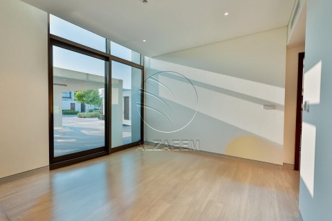 Vila v Abu Dhabi, SAE 4 ložnice, 846 m² Č.: 615600 - fotografie 2