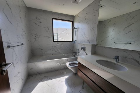 Vila v Abu Dhabi, SAE 4 ložnice, 846 m² Č.: 615600 - fotografie 16