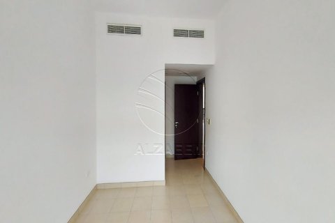 Villa in Al Maqtaa, Abu Dhabi, UAE 5 bedrooms, 660 sq.m. № 615599 - photo 8