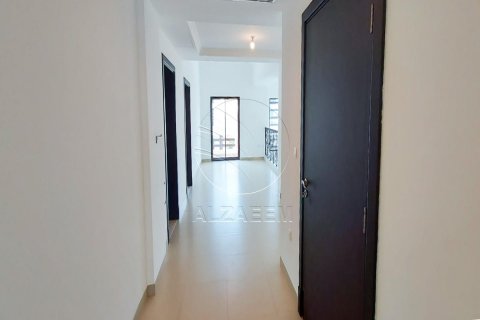 Villa in Al Maqtaa, Abu Dhabi, UAE 5 bedrooms, 660 sq.m. № 615599 - photo 20
