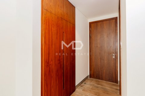 Vila v Abu Dhabi, SAE 5 ložnice, 1355.9 m² Č.: 561694 - fotografie 44