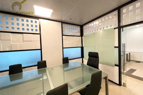 Büroraum zur Miete in Ras Al Khaimah, VAE 185.8 m2 Nr. 588519 - Foto 9