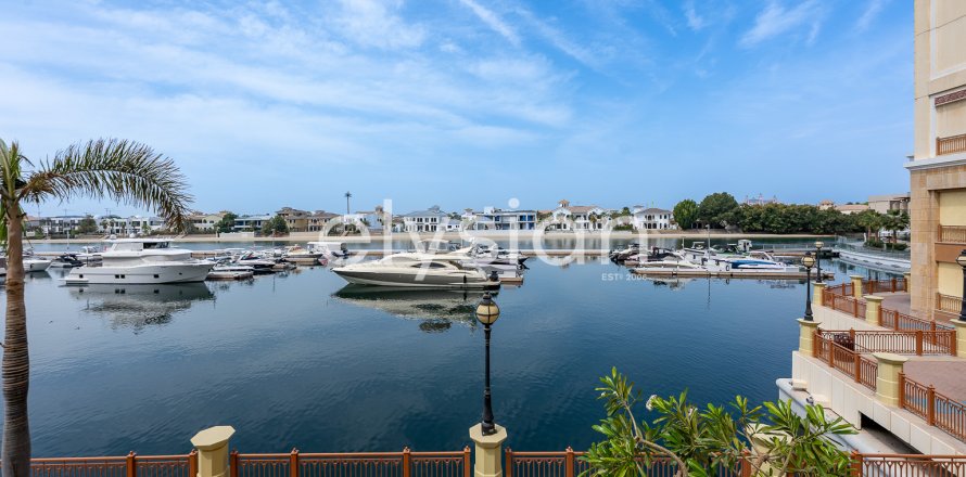 טאונהאוס ב Palm Jumeirah, Dubai, איחוד האמירויות 3 חדרי שינה, 380 מ"ר מספר 600253