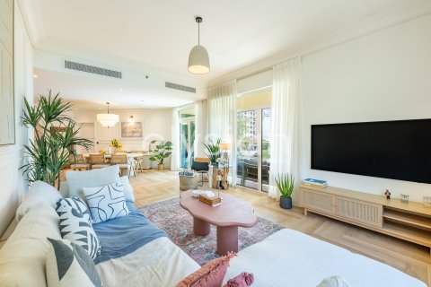 Apartament në Palm Jumeirah, Dubai, Emiratet e Bashkuara Arabe 3 dhoma gjumi, 201 m2. № 600255 - Foto 4