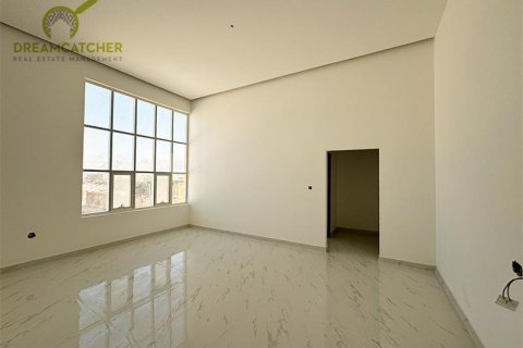 Vila v Al Qusaidat, Ras Al Khaimah, SAE 5 ložnice, 650.3 m² Č.: 588446 - fotografie 19