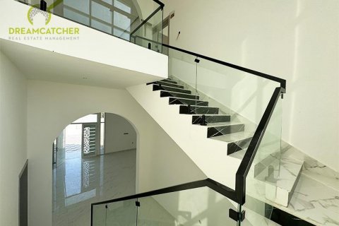 Vila v Al Qusaidat, Ras Al Khaimah, SAE 5 ložnice, 650.3 m² Č.: 588446 - fotografie 25