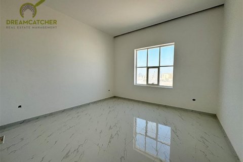 Vila v Al Qusaidat, Ras Al Khaimah, SAE 5 ložnice, 650.3 m² Č.: 588446 - fotografie 5