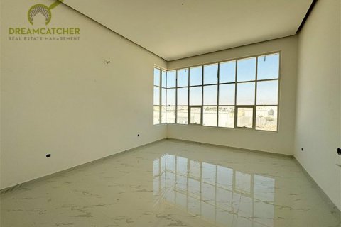 Vila v Al Qusaidat, Ras Al Khaimah, SAE 5 ložnice, 650.3 m² Č.: 588446 - fotografie 15