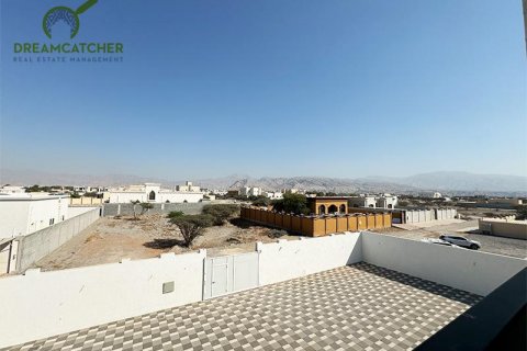 Vila v Al Qusaidat, Ras Al Khaimah, SAE 5 ložnice, 650.3 m² Č.: 588446 - fotografie 28