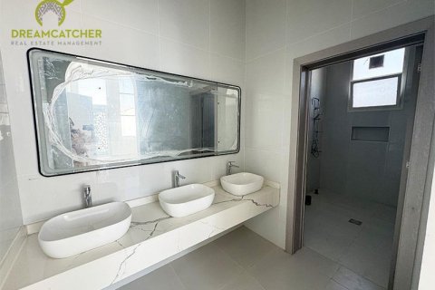 Vila v Al Qusaidat, Ras Al Khaimah, SAE 5 ložnice, 650.3 m² Č.: 588446 - fotografie 20