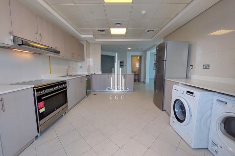 Apartament në Tourist Club Area, Abu Dhabi, Emiratet e Bashkuara Arabe 83.6 m2. № 577768 - Foto 4