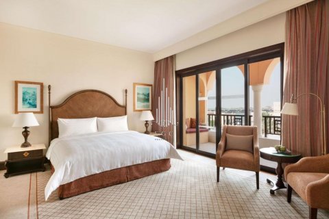 Apartment in Al Maqtaa, Abu Dhabi, UAE 4 bedrooms, 157.9 sq.m. № 577766 - photo 7