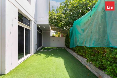 Řadový dům v Dubai, SAE 3 ložnice, 287.6 m² Č.: 591109 - fotografie 23
