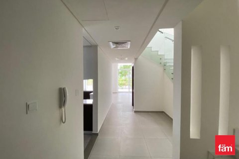 Řadový dům v Dubai, SAE 3 ložnice, 287.6 m² Č.: 591109 - fotografie 3