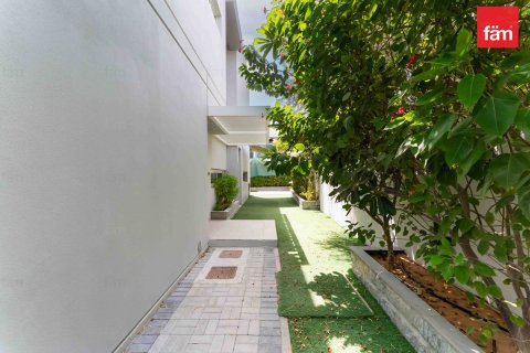 Řadový dům v Dubai, SAE 3 ložnice, 287.6 m² Č.: 591109 - fotografie 27