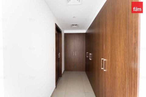 Řadový dům v Dubai, SAE 3 ložnice, 287.6 m² Č.: 591109 - fotografie 28