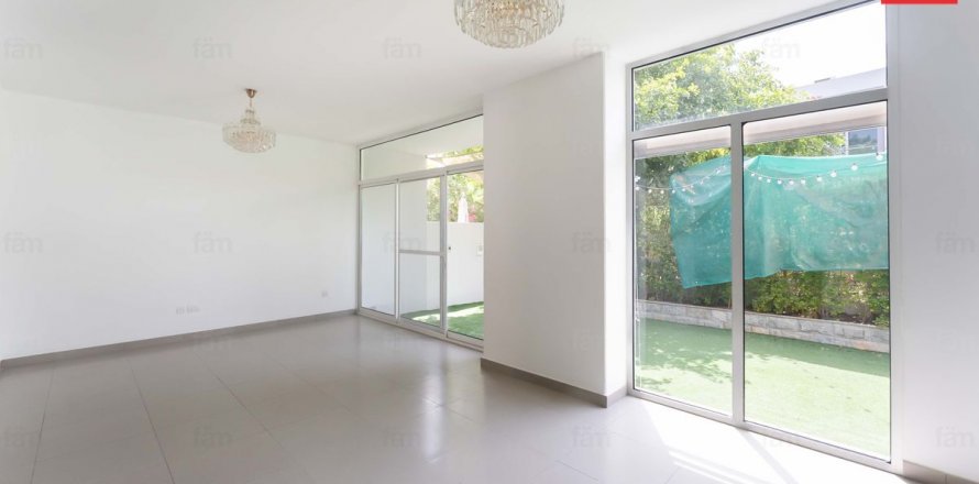 Řadový dům v Dubai, SAE 3 ložnice, 287.6 m² Č.: 591109