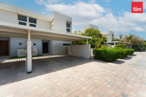 Řadový dům v Dubai, SAE 3 ložnice, 287.6 m² Č.: 591109 - fotografie 19