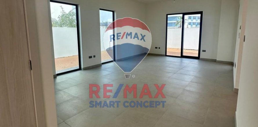 Vilë në Yas Island, Abu Dhabi, Emiratet e Bashkuara Arabe 3 dhoma gjumi, 348 m2. № 580561