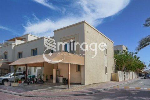 Vila v Al Reef, Abu Dhabi, SAE 4 ložnice, 180.1 m² Č.: 579655 - fotografie 1