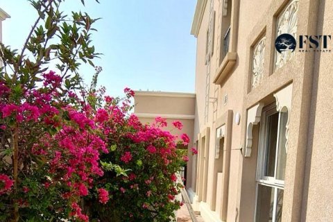 Villa in Dubai Silicon Oasis, UAE 5 bedrooms, 509.5 sq.m. № 577599 - photo 12