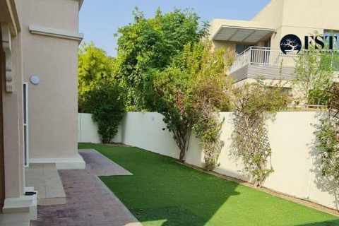Villa in Dubai Silicon Oasis, UAE 5 bedrooms, 509.5 sq.m. № 577599 - photo 11