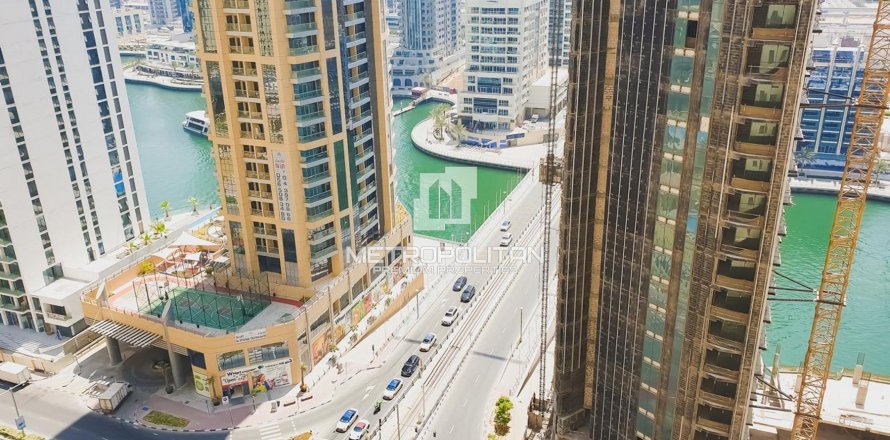Apartment in Jumeirah Beach Residence, Dubai, UAE 4 bedrooms, 252 sq.m. № 592857