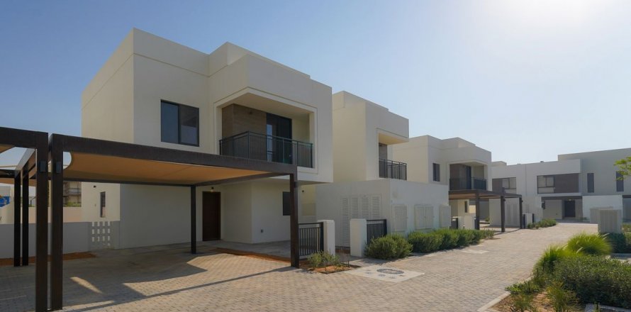 Komerční nemovitost na Yas Island, Abu Dhabi, SAE 4 ložnice, 290 m² Č.: 594273