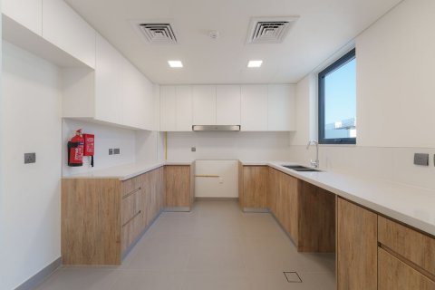 Komerční nemovitost na Yas Island, Abu Dhabi, SAE 4 ložnice, 290 m² Č.: 594273 - fotografie 4