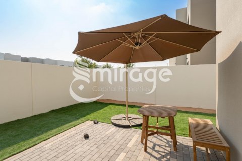 Maison de ville à louer à Yas Island, Abu Dhabi, EAU 2 chambres, 168.7 m2 № 550190 - photo 11