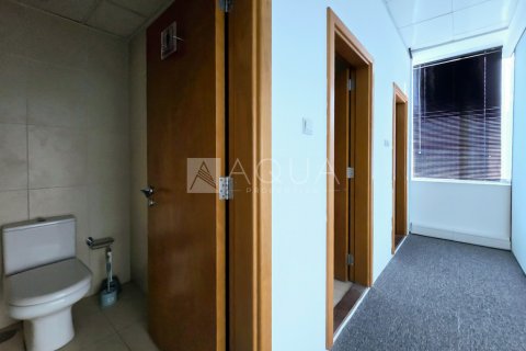 Business Bay、Dubai、UAE にあるオフィスの賃貸物件 103.7 m2、No619448 - 写真 11