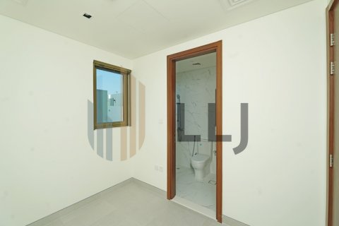 Vilë në Abu Dhabi, Emiratet e Bashkuara Arabe 4 dhoma gjumi, 460 m2. № 566453 - Foto 7